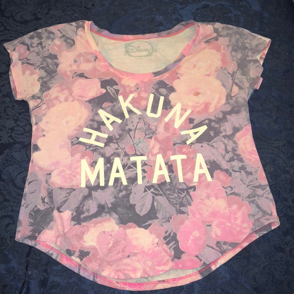 Hakuna Matata floral shirt.
